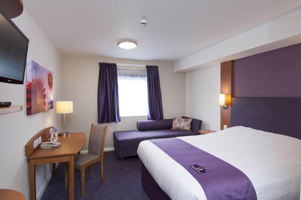 Premier Inn Newcastle Quayside Номер фото