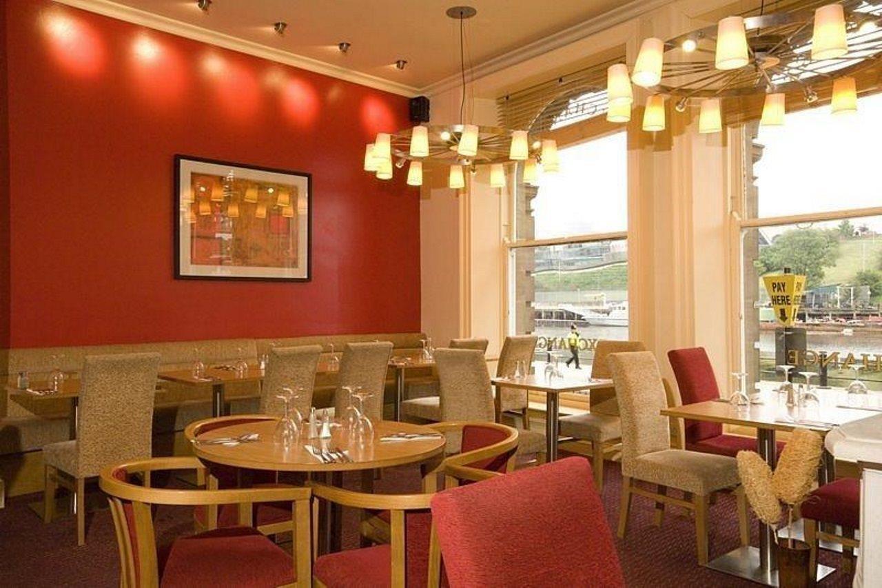 Premier Inn Newcastle Quayside Экстерьер фото